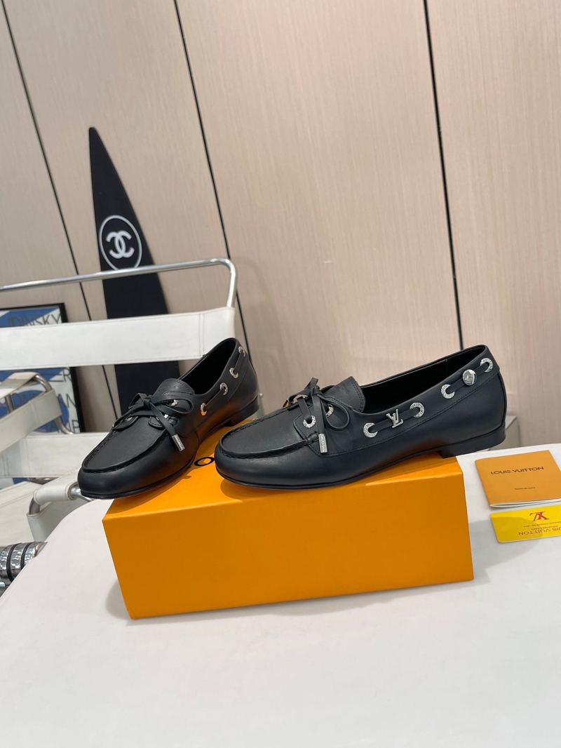 l0vis Vvtt0n loafers